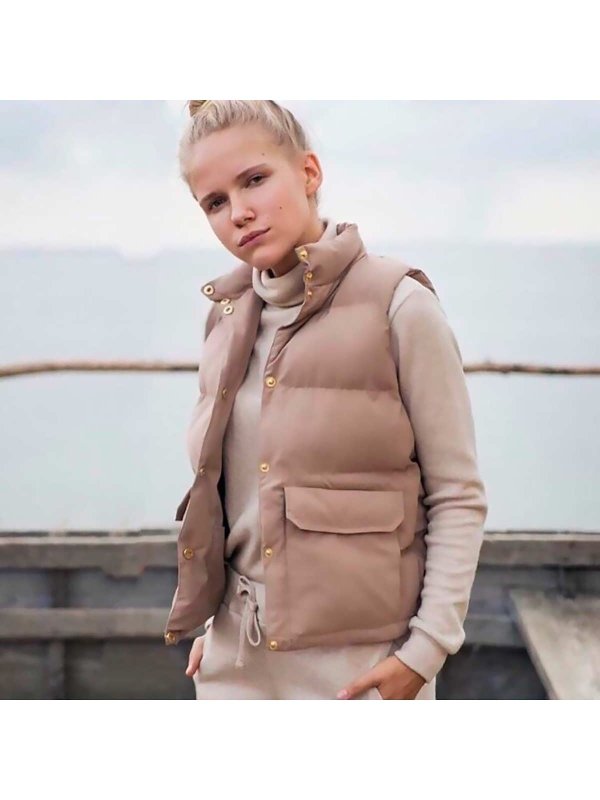 Стеганый жилет с поясом Bershka 8354/551/800