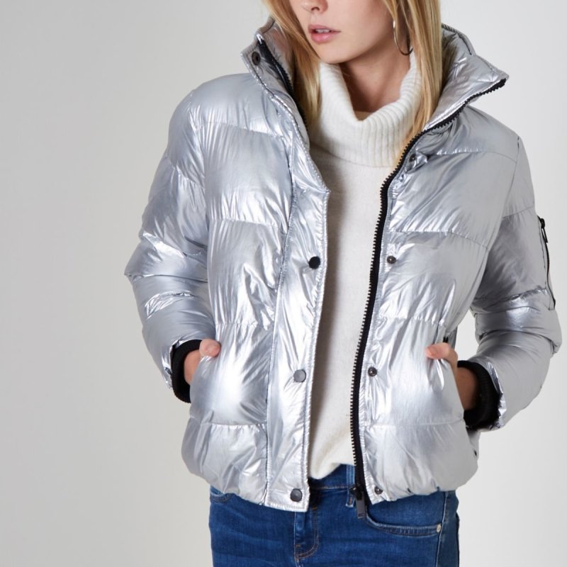 Серебристый пуховик Zara