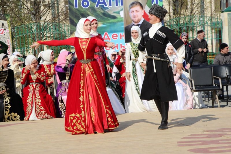 Национальный костюм чеченцы-аккинцы.