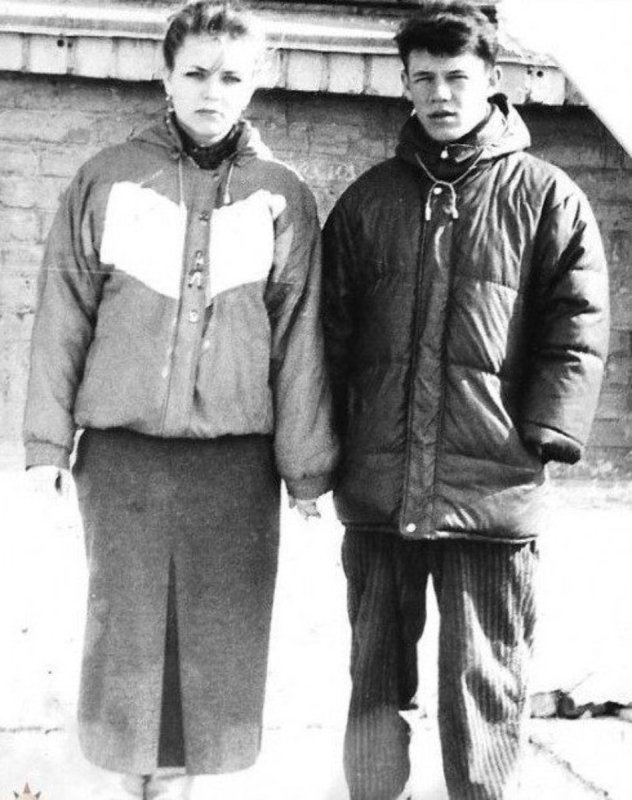 Молодежь из 90х