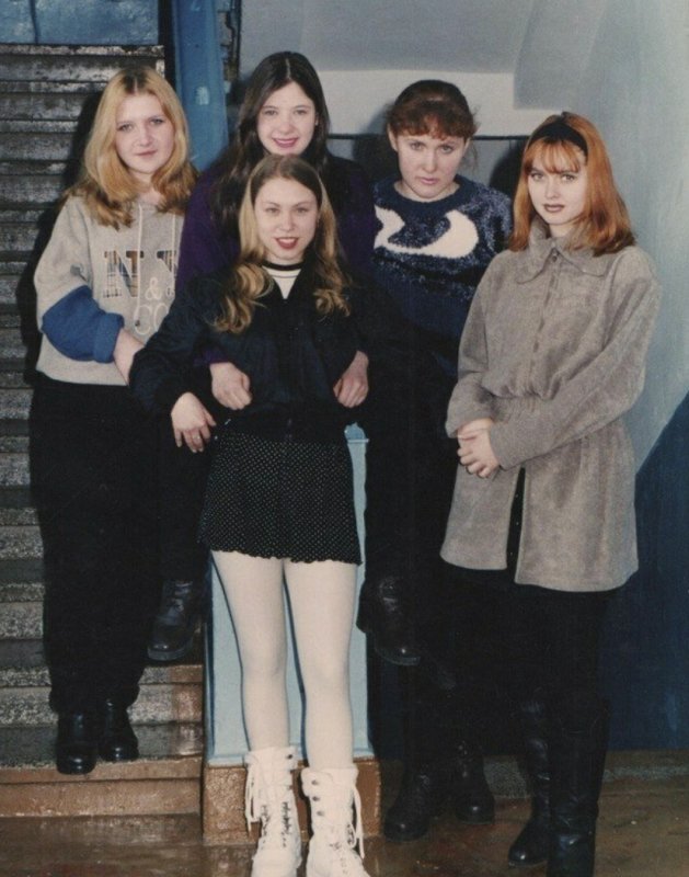 Мода 90е в России