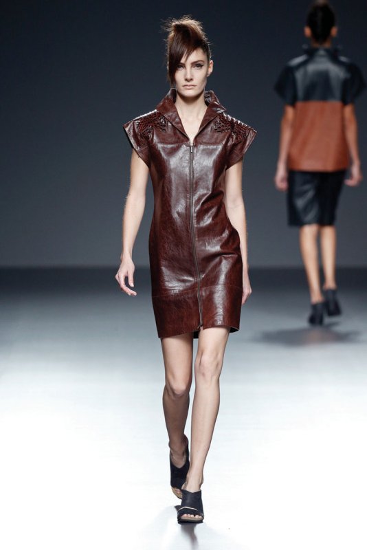 Кожаное платье Ermanno Scervino