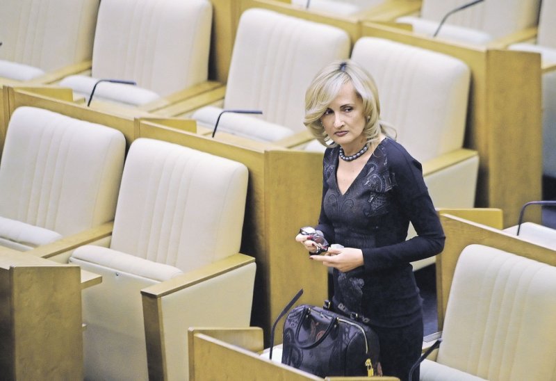 Женщина депутат ГД РФ
