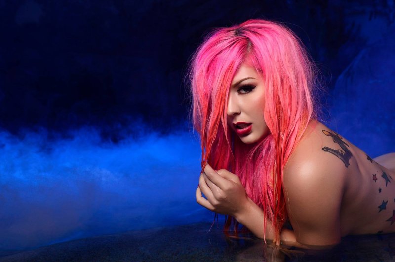 Annalee Belle